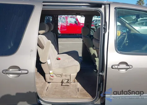 1998 Toyota Sienna Le z USA, uszkodzony, nr VIN 4T3ZF13C4WU061440